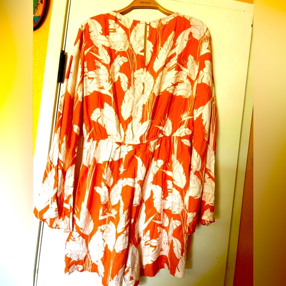 New Morning Air Long Sleeve Wrap Romper Medium - Picture 5 of 8